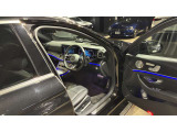 メルセデス・ベンツはドイツ本国シュツットガルト近郊でのメルセデス自車が関わった重大事故を、40年以上に亘って調査しています。エアバッグやシートベルトテンショナーは、この調査の結果生み出されました。