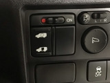 【パワースライドドア】助手席側がパワースライドドアになっており、運転席のスイッチやスマートキーでも開閉が可能です!開口部も広いので乗り降りも楽々♪