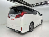 走りにこだわりながら収納力も持ち合わせたお車です。