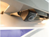 バックカメラが付いているので後方確認が非常にしやすいです。今や運転初心者も熟練者も必須装備!ついていて損はないですね♪