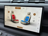 【14ウェイ電動フロントシート(ヒーター&クーラー、メモリ、4ウェイマニュアルヘッドレスト付)】季節を問わず快適なドライブができるようヒーターが搭載されております。