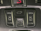 【両側パワースライドドア】スマートキーや運転席のスイッチで後席両側スライドドアの開閉が可能♪電動だから力を入れてドアを開ける必要が無く、小さなお子様でも簡単に開け閉めでき快適です♪