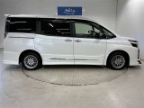 安心感のある力強い走り。静かな車内で家族とのおしゃべりが盛り上がります。