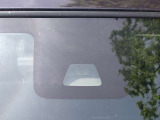 ●スマートアシストⅡ●衝突被害軽減ブレーキ・誤発進抑制機能・車線逸脱警報機能などを備えた先進安全装備搭載車です