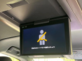 【フリップダウンモニター】家族や友人とお出かけする機会が多い方に大人気のフリップダウンモニター!大画面モニターで車内はエンタメ空間!退屈しがちな長距離ドライブも楽しい時間に変わります!