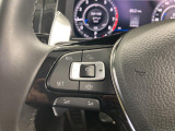 ◆クルーズコントロールにレーダーセンサーを組み合わせ、先行車を測定し設定されたスピードを上限に自動で加減速を行います。一定の車間距離を維持することで、長距離走行でのドライバーの疲労を低減させます。
