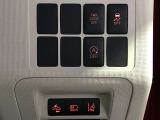 運転席回りのスイッチで安全装備のON/OFFも簡単に!