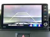 便利な3ビュー切り替え、ガイド線表示付きのバックカメラです。後退時、後方の視界をサポートします