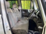 運転席シート廻りは使用感も少なく、良好な状態となっています。丁寧に使われていたことがよくわかりますね。