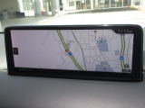 マツダコネクトの10.25インチワイドセンターディスプレイです。『Android Auto』『Apple CarPlay』や独自のコネクテッドサービスに対応したインターフェイスシステムです。