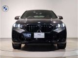 BMW代表的な特徴のキドニーグリル。BMWのすべてのモデルに採用され、BMWらしさを強調しております。