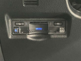 ETC車載器搭載しております。高速道路も料金支払いレーンに並ばず通過でき、とても便利です。ETCカードもお車購入時に入会する事ができます。お気軽にお問い合わせ下さい。