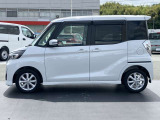 左側オートスライドドア付きです。リモコンや車内からでも開閉操作は可能です。