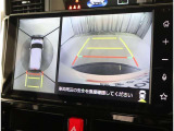 バックモニター付なので後退時に後方が見えるので安心。 車は構造上、死角がたくさんなので万が一を考えると必須ですね。 あくまで補助の為の装備、バックは目視で確認する事が重要ですよ。