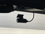 【ドライブレコーダー】映像・音声などの運転中の記録を残します。事故などを起こした起こされた時の証拠になりえますので、もしも時でも安心ですね。