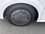 お車でお越しの際は、【東名・厚木IC】【圏央道・厚木南IC】より、R129を平塚方向へまっすぐ3〜4km(約10分程)です。
