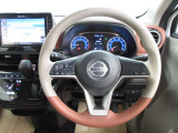 運転が楽しくなる明るく開放的な運転席まわりです。