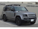 ランドローバーシリーズ1より継承されるデザインはランドローバーのアイコンです。
