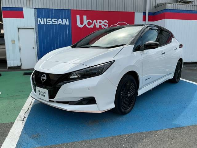 リーフe+ X 90周年記念車