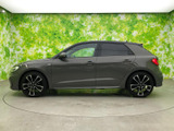 A1スポーツバック 25 TFSI Sライン 