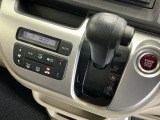 発進時から滑らかに加速する無段階変速のCVTはストップ&ゴーの多い街の中も快適です