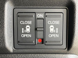 【両側パワースライドドア】スマートキーや運転席のスイッチで後席両側スライドドアの開閉が可能♪電動だから力を入れてドアを開ける必要が無く、小さなお子様でも簡単に開け閉めでき快適です♪