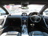 光岡自動車は、お客様と夢、希望、喜びを共有する楽しいクルマづくりと販売・サービスを通じて社会に貢献し続けます。「独創的なクルマに乗る喜びを、より多くの人々に伝えたい」それが光岡自動車の原点です。