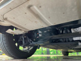 お車を安心してお乗りいただく為には、足回りの定期点検が欠かせません。サービスサポート(有償保証)では無料点検もご提供しており、安心のカーライフをお過ごしいただけるサポート体制が整っています。