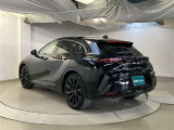 「中古車ハイブリッド保証」ハイブリッド機構を無償で保証します。保証期間は、初度登録年月から10年、またはロングラン保証が終了後3年間。ただし累計走行距離が20万km以内です。