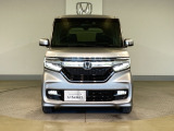 「自動車保険」と「あんしん特典」がひとつになったHondaのお店ならではの保険プランです。お客様のカーライフにより一層の安心をプラスします。