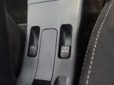 パワーウィンドウを装備しております!助手席ウィンドウの閉め忘れも運転席で解決できます♪