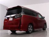 当店では、厳選された車両のみ展示しております。アルファード・ヴェルファイアに特化した専門店ならではの豊富な在庫の中から、お気に入りの一台をお探しください!