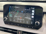 【メーカー純正9型ナビ】インテリアに溶け込むスタイリッシュな「専用設計」メーカーナビを装備♪視認性や操作性など基本性能にも優れ、より上質なカーライフをお楽しみいただけます。