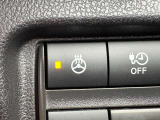 ハンドルヒーターは冬季の運転において、快適性と安全性を両立させた魅力的な機能です!真冬でも、冷たいハンドルで手が凍ってしまい、操作が不安定になることを防ぐことができます!