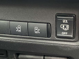 両側オートスライドドア装備!運転席のスイッチやリモンキーでも開閉操作が出来るので便利ですよ!