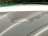 【レクサスセーフティシステム+】走行中に前方の車両等を認識し、衝突しそうな時は警報とブレーキで衝突回避と被害軽減をアシスト。より安全にドライブをお楽しみいただけます。
