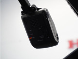 ◆ドライブレコーダー◆映像・音声などを記録する自動車用の装置です。 もしもの事故の際の記録はもちろん、旅行の際の思い出としてドライブの映像を楽しむことができます。