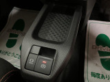 電動パーキングブレーキです!ホールド機能も付いていますよ♪