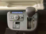 納車前にはプロのメカニックが、各部の点検を行います。ディーラーにしか出来ない品質、そしてサービスできっと満足していただけると思います!