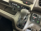 発進時から滑らかに加速する無段階変速のCVTはストップ&ゴーの多い街の中も快適です