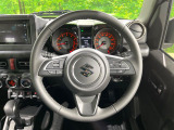 【純正革巻きステアリング】上質な革を使用することで、手にしっかり馴染みとても運転しやすいハンドルです♪