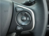 ◆アダプティブクルーズコントロール◆予め設定した車速内でクルマが自動的に加減速。前走車との適切な車間距離を維持しながら追従走行します。【LKAS】車線維持支援システムでステアリング操作を支援。