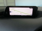 マツダコネクトの8.8インチワイドセンターディスプレイです。『Android Auto』『Apple CarPlay』や独自のコネクテッドサービスに対応したインターフェイスシステムです。