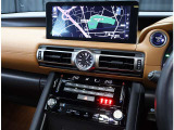 メモリーナビ フルセグTV 運転席・助手席独立温度調整オートエアコン 室内の温度管理もできる優れもので、常に快適な空間を保ってくれます。