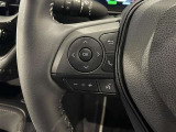 【ステアリングスイッチ】運転中に視線を前に向けたまま操作できます。
