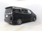 中古車の総合評価や内外装の状態などをひと目で分かるよう、トヨタ車のプロの検査員が実施した「車両検査証明書」をご用意しています。