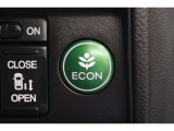 ECONスイッチの効果とあなたの運転で、クルマと力をあわせ「燃費向上=ガソリン代の節約=CO2 削減」のチャレンジをお楽しみください。