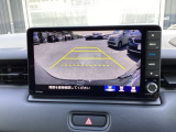 バックモニター付きで、車庫入れやバック時の後方確認をサポート。