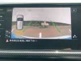 前後パーキングセンサー&リアビューカメラで、車庫入れも安心です。パーキングセンサーは音だけでなくモニターで接近情報を確認出来てより安心です。