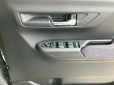 安全安心な走行のために、納車前には小さなクルマを知り尽くしたエキスパートが基本性能に関わる機能や状態を徹底的に点検しています。